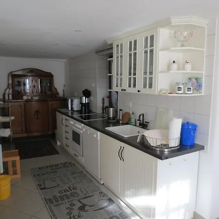 Im Alten Kaufhaus Rhodt unter Rietburg